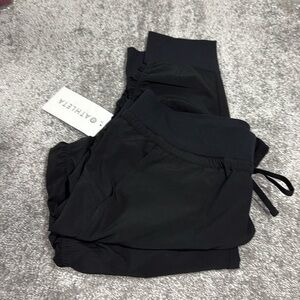 Brand NWT BLACK ATHLETA ATTITUDE PANT